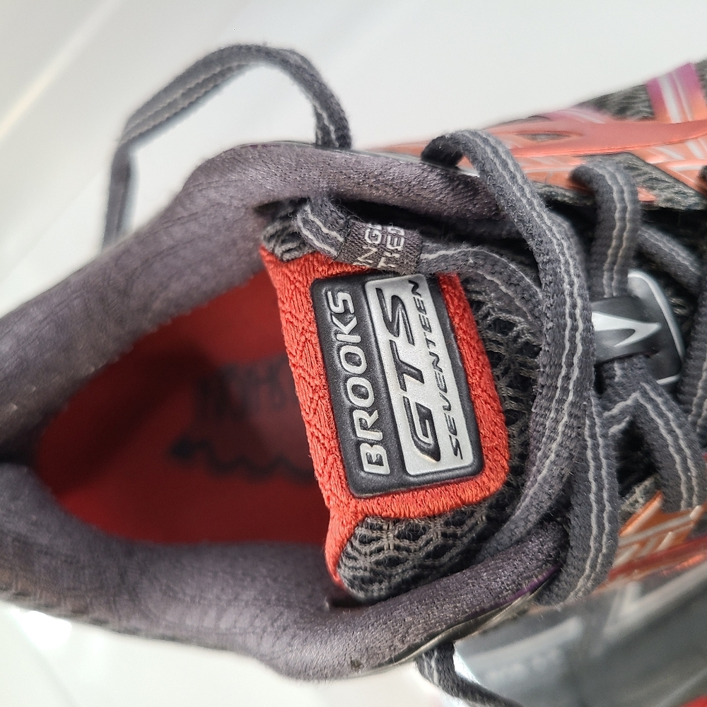 Brooks Womens‎ GTS 17 1202311D044 Gray Orange Running Shoes Lace Up Size 9 D - Picture 8 of 9